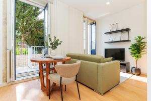 Charming Studio w Private Garden in St. Catarina