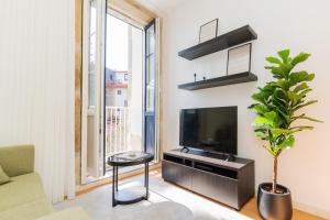 Charming Studio w Private Garden in St. Catarina