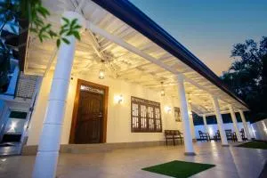 Dissanayake Villa - Harumalgoda East