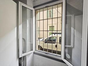 Appartements GregBnb - Studio Mezzanine - PARKING INCLUS - CLIMATISE - 15min Gare : photos des chambres