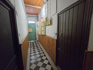 Appartements GregBnb - Studio Mezzanine - PARKING INCLUS - CLIMATISE - 15min Gare : photos des chambres