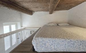 Appartements GregBnb - Studio Mezzanine - PARKING INCLUS - CLIMATISE - 15min Gare : photos des chambres