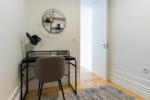 Great flat w. balcony on iconic pedestrian street