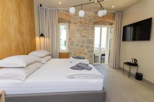 East Coast Deluxe Rooms