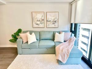 Condo in Yorkville - Newly Furnished Luxury Unit
