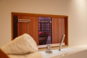 Artlette Loft Balneo Bath & Infrared Sauna