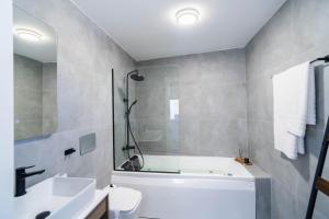 Santa Rosa Apartments