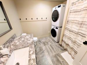 BRAND NEW World Adventure at Aspen Crest