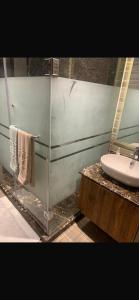 كمبوند Azad خلف الجامعه الامريكيه