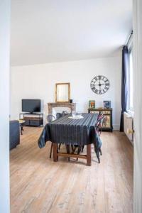 Appartements Le Boujou - Place de parking - 200m plage : photos des chambres