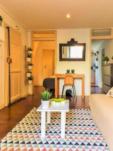 Beautiful cozy flat in Flowers Garden!