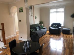 Darlington Delight - Spacious 3 Bedroom House