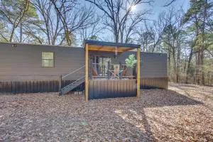 Winnsboro Tiny House with Trails, Yard Games and More! - Rhonesboro
