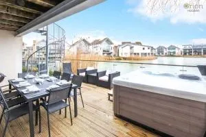 Howells Mere 26, Swans Down - P - Minety