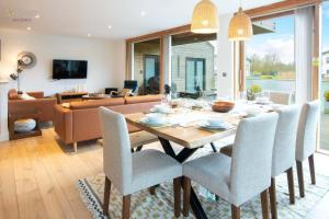 Waters Edge 15, Kingsholm P