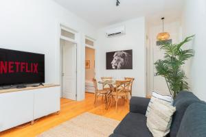 Apt with beautiful garden in the heart of the city