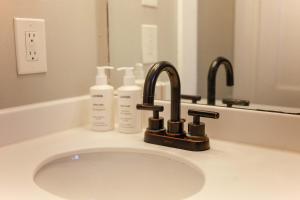 Sojourn at Colley Manor Unit 3 Sleeps 4