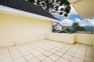 Ótimo apto p famílias em Campos do Jordão LVR010