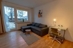 Central, cozy, bright design 3 Room Apt - Behrenhoff