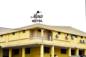 Hotel Majestic - 阿扬格