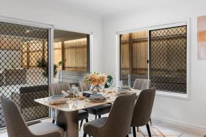 Brand New Modern 5BR House Ducted AC Near Mall