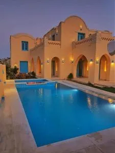 شمس تونس - Qaşr Qārūn