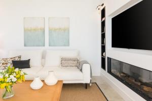 Stylish Rural House Golf Course