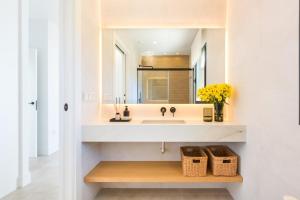 Stylish Rural House Golf Course