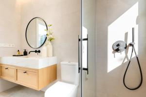 Stylish Rural House Golf Course