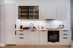 Downtown Apt - 42m2, Top Location - by Rentujemy