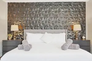 Immaculate 5BR 2,5BA Holiday Home with Pool - Sowers