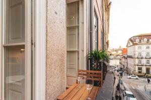Stylish loft with balcony and Douro River view