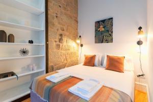 Stylish loft with balcony and Douro River view