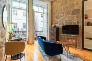 Stylish loft with balcony and Douro River view