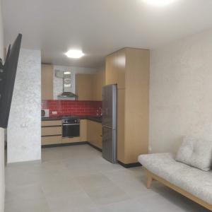 Apart-hotel in Avalon on Chornovola St