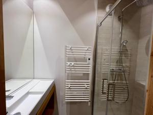 Chalets Chalet Neuf 12 pers Ski au pied, Cinema : photos des chambres