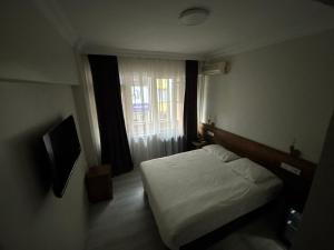 Altinnal Hotel