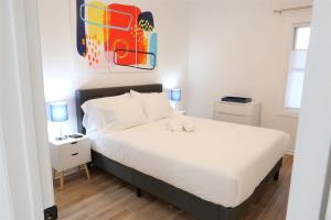 Pop Art Chic Stunning Shaw - U Street Apartment