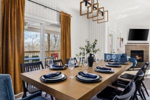 Pocono Bliss 5br Hot Tub Sauna Game Room