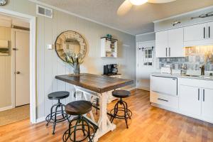 Waterfront Gem with Balcony in Garden City