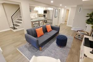 Sherman Circle Style