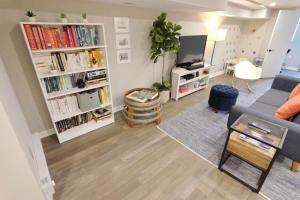 Sherman Circle Style