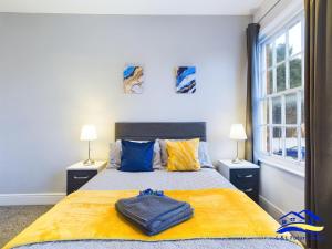 2 Bed Ensuite, Secure Parking, Fast WiFi & SmartTV