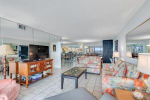 5th Floor Oceanview Getaway - Moondrifter - Free Activity Tickets Included!