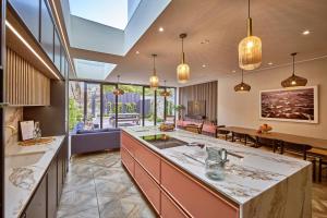 Saltrock House - Portrush