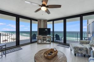 Watercrest 901 2 BR 2 BA sleeps 8 Amazing balcony!