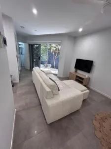 Location, location, location - modern studio - Birkdale