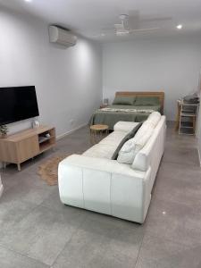 Location, location, location - modern studio