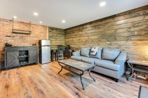 Quiet and Peaceful Home in Allenspark with Deck!