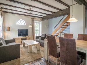 Farmhouse in De Cocksdorp near Beach